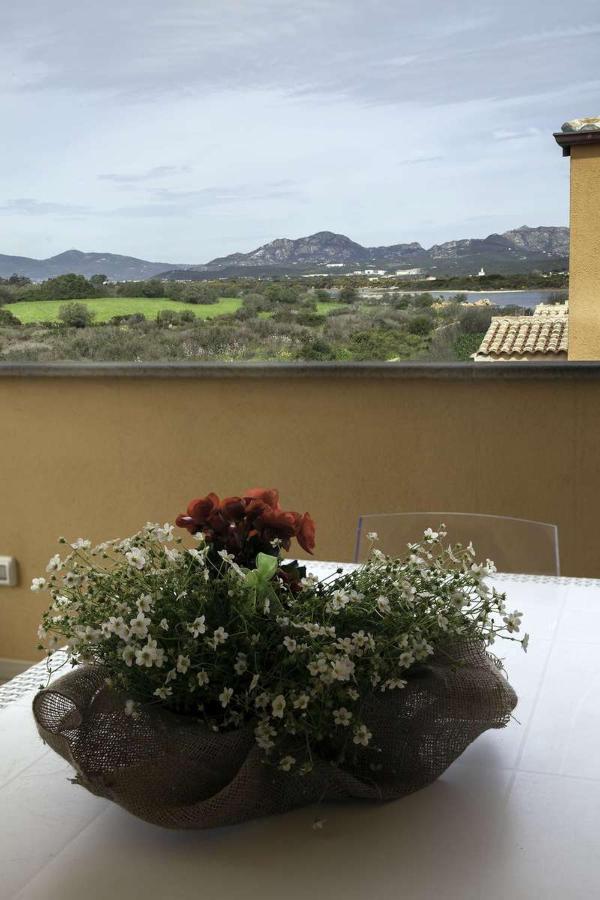 Aria Di Vacanza - Gelsi Olbia Exterior photo